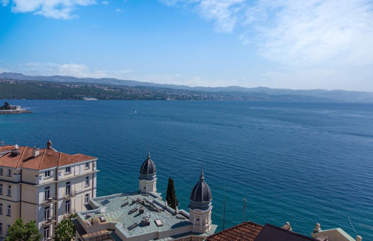 Penthouse At Mascagni Apartma Opatija